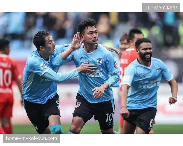 大连英博反击效率突出 阿奇姆彭单刀制胜展现终结能力